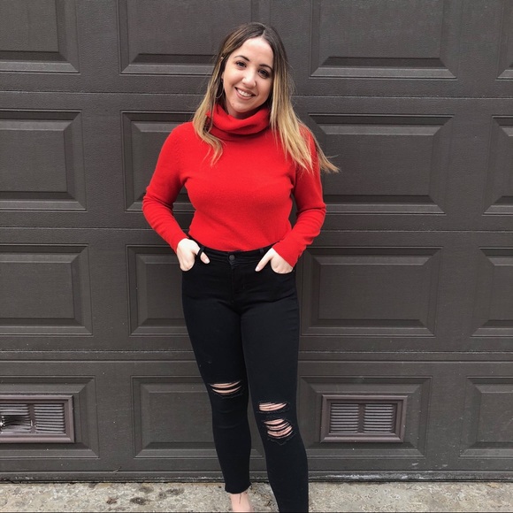 Vintage 1990’s Red Lambswool/Angora Turtleneck - Picture 2 of 5